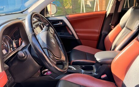 Toyota RAV4, 2013 год, 2 000 000 рублей, 10 фотография