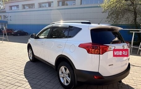 Toyota RAV4, 2013 год, 2 000 000 рублей, 2 фотография
