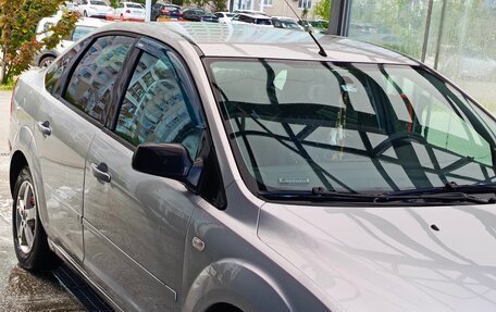 Ford Focus II рестайлинг, 2005 год, 350 000 рублей, 2 фотография
