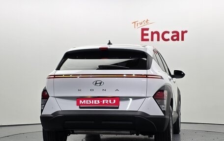 Hyundai Kona, 2023 год, 1 970 000 рублей, 4 фотография