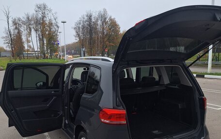 Volkswagen Touran III, 2018 год, 1 400 000 рублей, 7 фотография