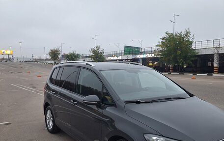 Volkswagen Touran III, 2018 год, 1 400 000 рублей, 2 фотография