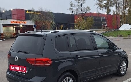 Volkswagen Touran III, 2018 год, 1 400 000 рублей, 11 фотография