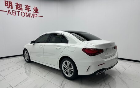 Mercedes-Benz A-Класс, 2023 год, 2 280 000 рублей, 5 фотография