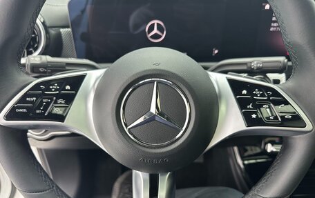 Mercedes-Benz A-Класс, 2023 год, 2 280 000 рублей, 11 фотография