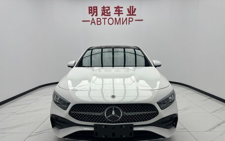 Mercedes-Benz A-Класс, 2023 год, 2 280 000 рублей, 3 фотография