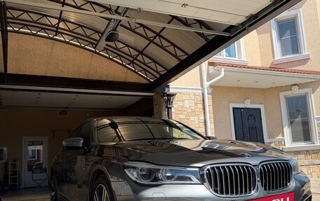 BMW 7 серия, 2018 год, 4 800 000 рублей, 2 фотография
