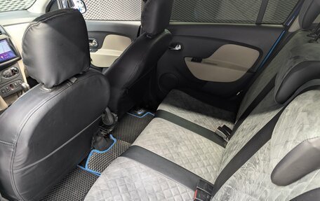 Renault Logan II, 2015 год, 820 000 рублей, 14 фотография