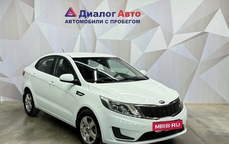 KIA Rio III рестайлинг, 2014 год, 995 000 рублей, 3 фотография