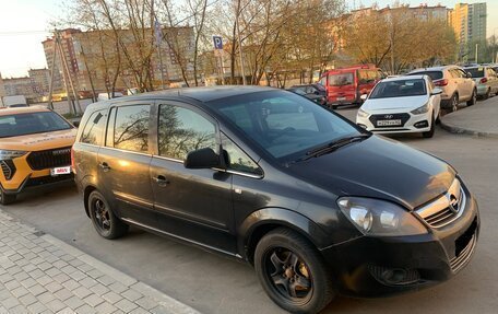 Opel Zafira B, 2011 год, 486 000 рублей, 2 фотография