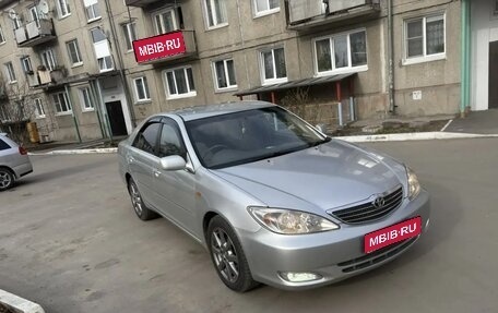 Toyota Camry V40, 2002 год, 670 000 рублей, 1 фотография