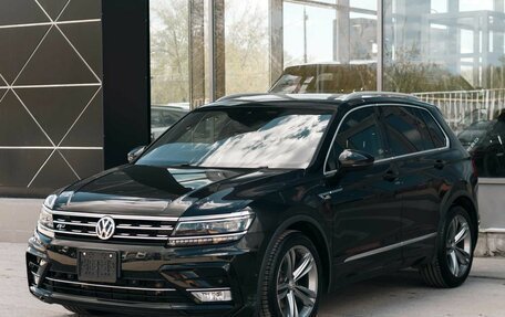 Volkswagen Tiguan II, 2017 год, 2 470 000 рублей, 1 фотография