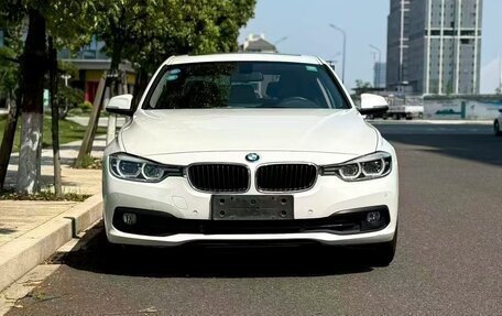 BMW 3 серия, 2017 год, 1 600 000 рублей, 2 фотография