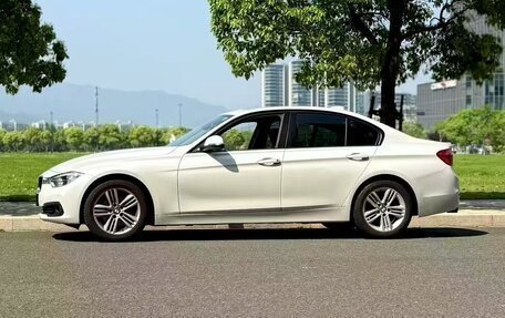 BMW 3 серия, 2017 год, 1 600 000 рублей, 4 фотография