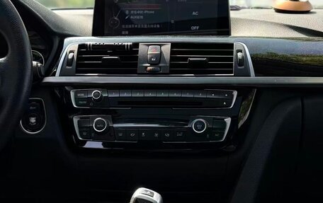 BMW 3 серия, 2017 год, 1 600 000 рублей, 9 фотография