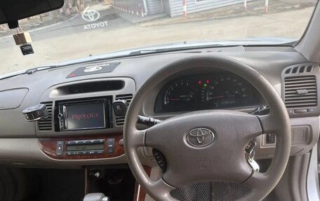Toyota Camry V40, 2002 год, 670 000 рублей, 7 фотография
