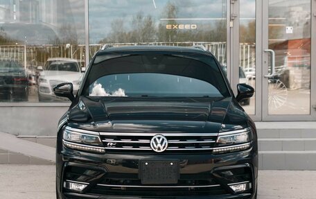Volkswagen Tiguan II, 2017 год, 2 470 000 рублей, 2 фотография