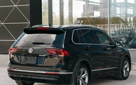 Volkswagen Tiguan II, 2017 год, 2 470 000 рублей, 5 фотография