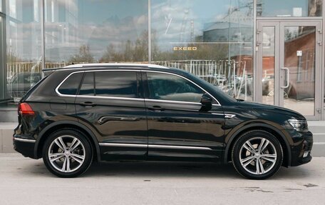 Volkswagen Tiguan II, 2017 год, 2 470 000 рублей, 4 фотография