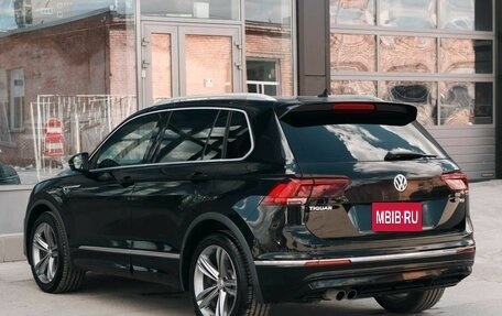 Volkswagen Tiguan II, 2017 год, 2 470 000 рублей, 7 фотография