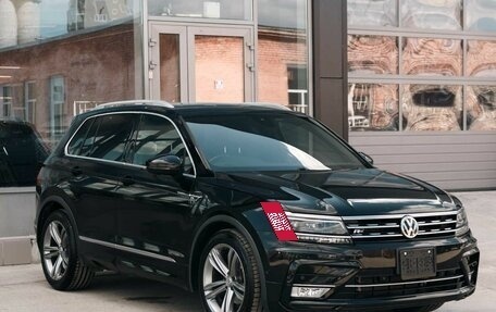 Volkswagen Tiguan II, 2017 год, 2 470 000 рублей, 3 фотография