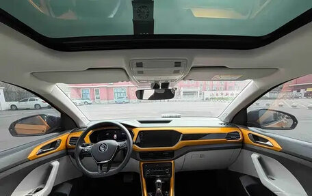 Volkswagen T-Cross I, 2022 год, 1 944 000 рублей, 8 фотография