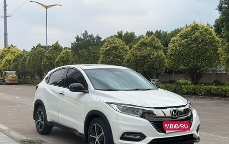 Honda Vezel, 2021 год, 1 308 000 рублей, 3 фотография