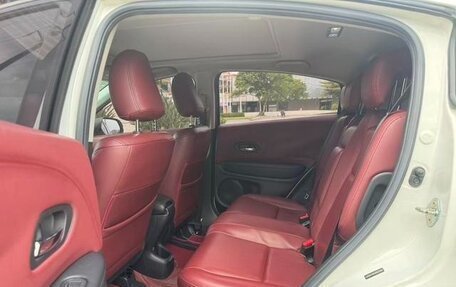 Honda Vezel, 2021 год, 1 308 000 рублей, 14 фотография