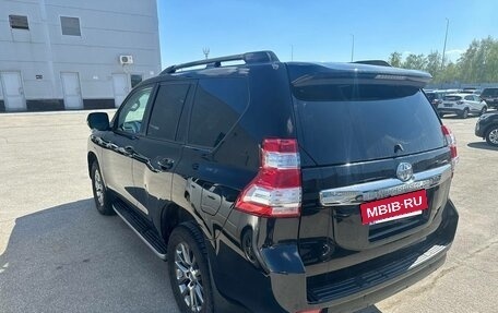 Toyota Land Cruiser Prado 150 рестайлинг 2, 2016 год, 3 958 000 рублей, 2 фотография
