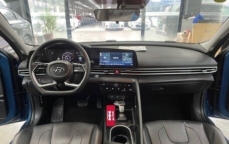 Hyundai Elantra, 2022 год, 1 525 000 рублей, 5 фотография