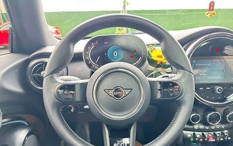 MINI Hatch, 2024 год, 3 200 000 рублей, 15 фотография