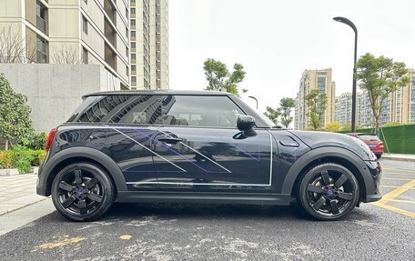 MINI Hatch, 2024 год, 3 200 000 рублей, 4 фотография