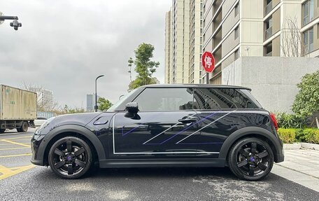 MINI Hatch, 2024 год, 3 200 000 рублей, 8 фотография