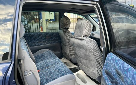 Toyota Ipsum II, 1997 год, 549 999 рублей, 13 фотография
