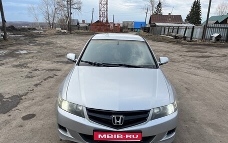 Honda Accord VII рестайлинг, 2006 год, 700 000 рублей, 1 фотография