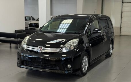 Toyota ISis I, 2013 год, 1 325 000 рублей, 1 фотография
