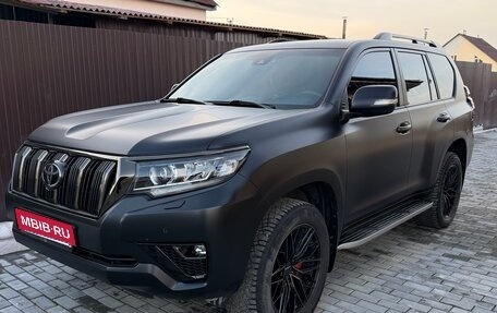 Toyota Land Cruiser Prado 150 рестайлинг 2, 2022 год, 8 500 000 рублей, 1 фотография