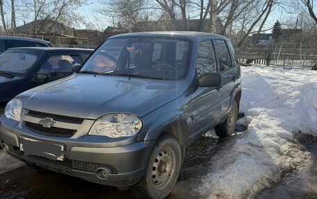 Chevrolet Niva I рестайлинг, 2013 год, 490 000 рублей, 3 фотография