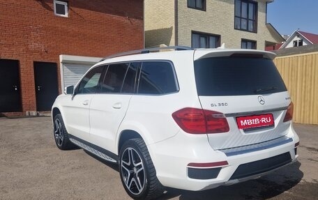 Mercedes-Benz GL-Класс, 2013 год, 4 000 000 рублей, 3 фотография