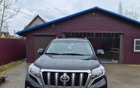 Toyota Land Cruiser Prado 150 рестайлинг 2, 2014 год, 3 750 000 рублей, 2 фотография