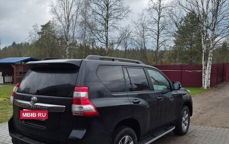 Toyota Land Cruiser Prado 150 рестайлинг 2, 2014 год, 3 750 000 рублей, 4 фотография