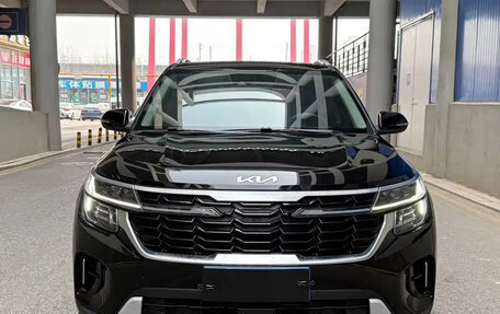 KIA Seltos I, 2023 год, 1 480 777 рублей, 2 фотография