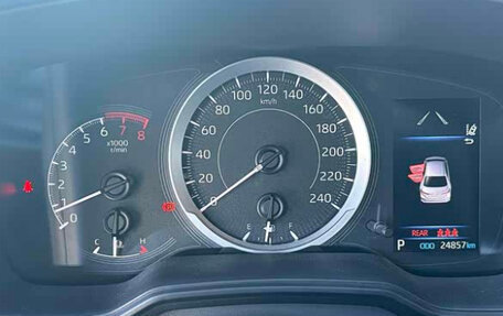 Toyota Corolla, 2021 год, 1 370 000 рублей, 9 фотография