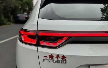 Honda Vezel, 2023 год, 1 520 000 рублей, 5 фотография