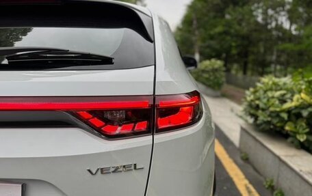 Honda Vezel, 2023 год, 1 520 000 рублей, 6 фотография