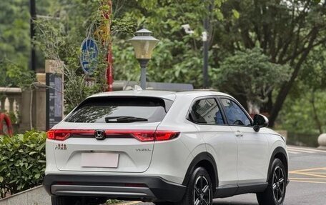 Honda Vezel, 2023 год, 1 520 000 рублей, 10 фотография