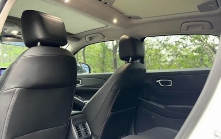 Honda Vezel, 2023 год, 1 520 000 рублей, 26 фотография