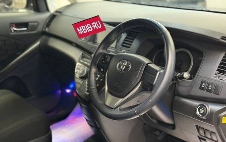 Toyota ISis I, 2013 год, 1 325 000 рублей, 10 фотография