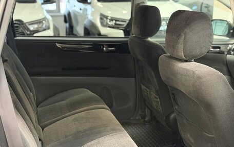 Toyota Ipsum II, 2001 год, 799 000 рублей, 13 фотография