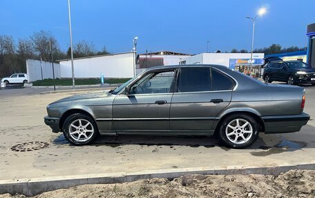 BMW 5 серия, 1988 год, 255 000 рублей, 9 фотография